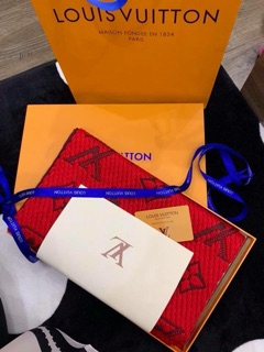Khăn Len Lv 350k full box có bill