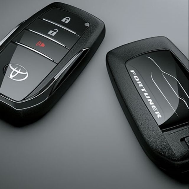 Bao Da Khoá Thông Smart key TOYOTA FORTUNER 3 Nút