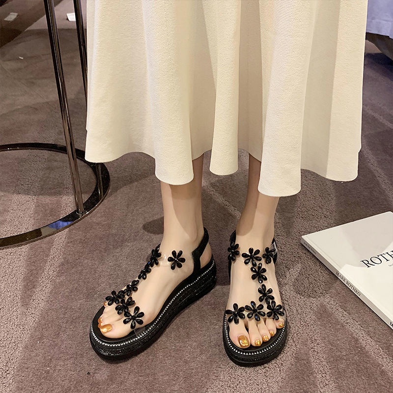 Sandal Thiết Kế Mới Năng Động Thời Trang