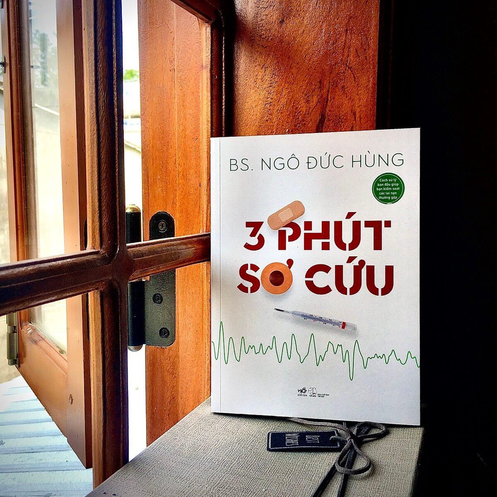 Sách - 3 Phút Sơ Cứu (Tái bản 2021)