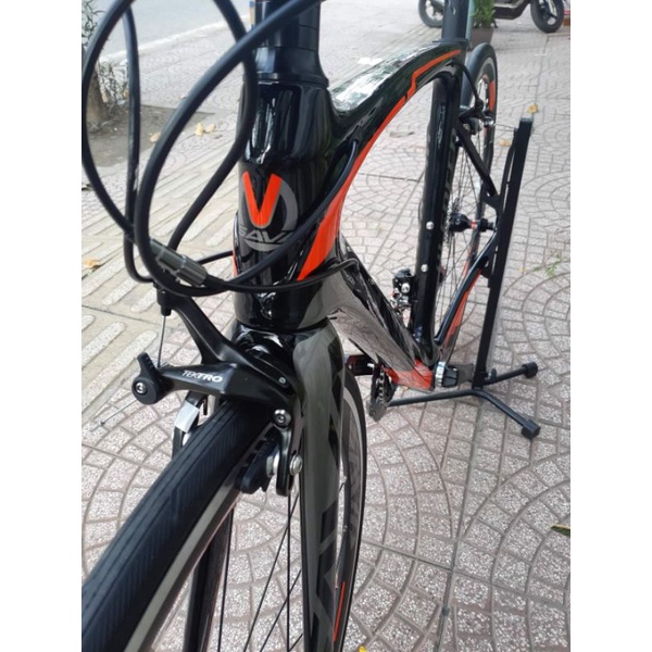 Xe đạp carbon sava hi speed