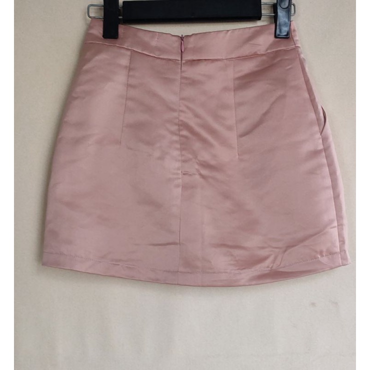 Quần Váy Satin Susu sz Xs, new 99%