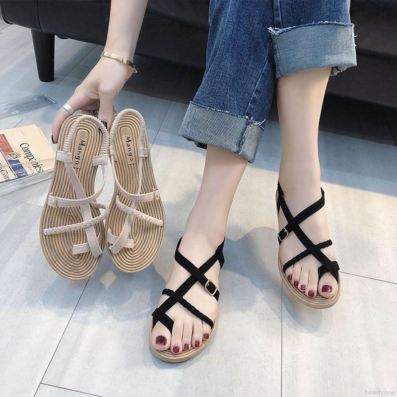 Giày Sandal Nữ Xỏ Ngón Đế Bệt Chống Trượt Đính Hoa Trang Trí