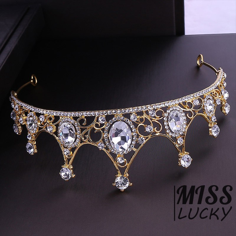 Vương miện đính đá sang trọng lấp lánh cho cô dâu