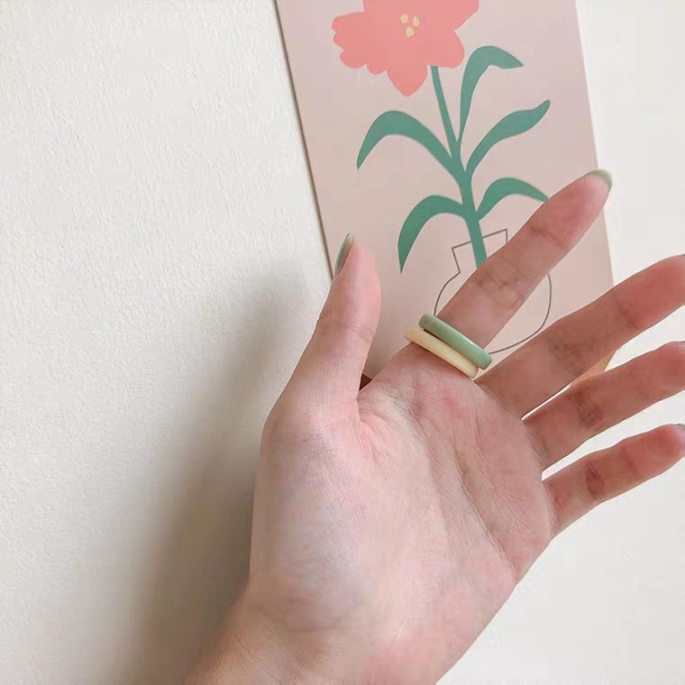 Nhẫn acrylic thiết kế đơn giản cá tính hợp thời trang