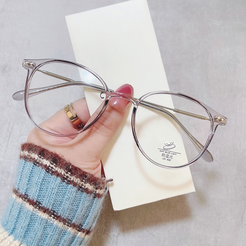 KÍNH NHỰA DẺO VIỀN MẢNH NHẸ NHÀNG DỄ MANG