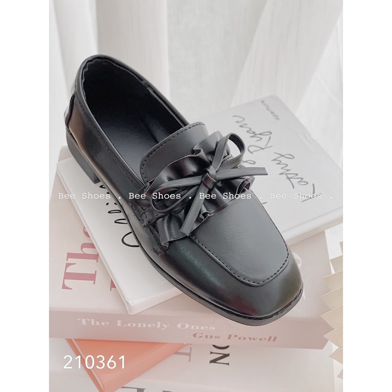 BEESHOES - GIÀY BÚP BÊ NỮ MŨI VUÔNG NƠ - GIÀY BÚP BÊ NỮ BÈO NƠ MŨI VUÔNG ĐẾ VUÔNG CAO 2 PHÂN SẴN MÀU ĐEN 210361
