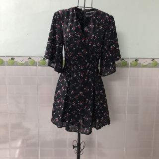 Tặng Đầm voan hoa mới