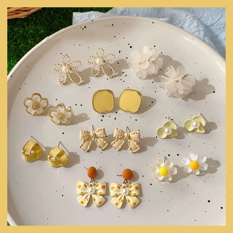 Khuyên Tai Màu Trắng Phong Cách Hàn Quốc Mới 2023