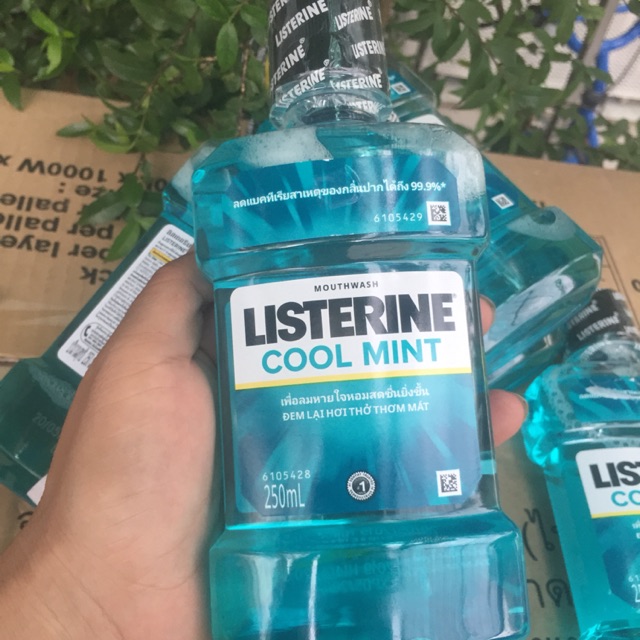 COM BO 2 CHAI NƯỚC SÚC MIỆNG LISTERIN COOL MINT THÁI LAN 750ml + 250ml