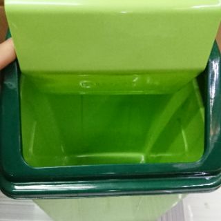 Thùng rác nắp lật Duy Tân
