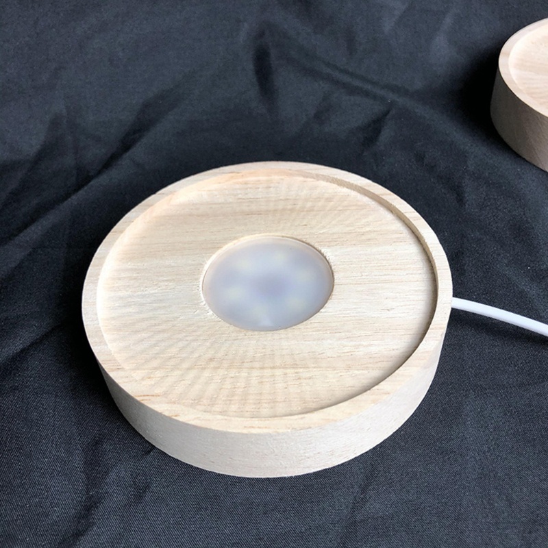 Đế tròn bằng gỗ có đèn LED dùng trưng bày pha lê đẹp mắt