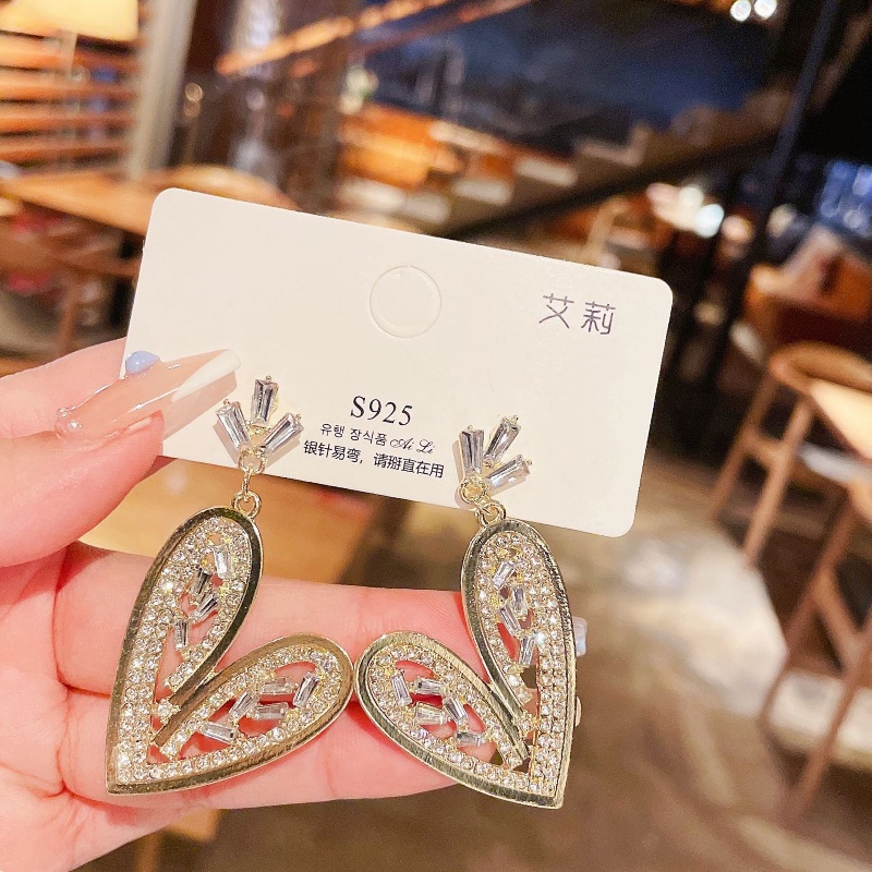 Bông Tai Mạ Bạc Đính Đá Thời Trang 2022