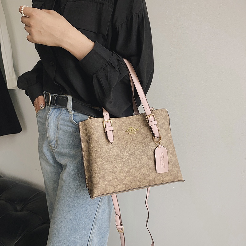 Túi Đeo Chéo Da Cừu Mềm mini COACH 3880