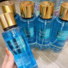 Body Mist 𝗩𝗜𝗖𝗧𝗢𝗥𝗜𝗔'𝗦 𝗦𝗘𝗖𝗥𝗘𝗧 Aqua Kiss 30ml/50ml/100ml