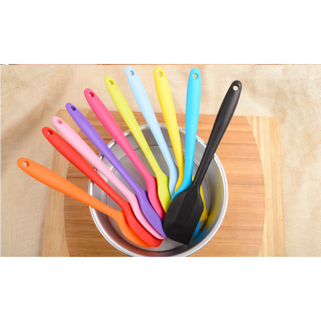 Spatula đúc size to (màu ngẫu nhiên)