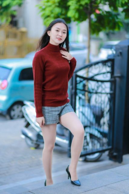 Áo len cổ ba phân