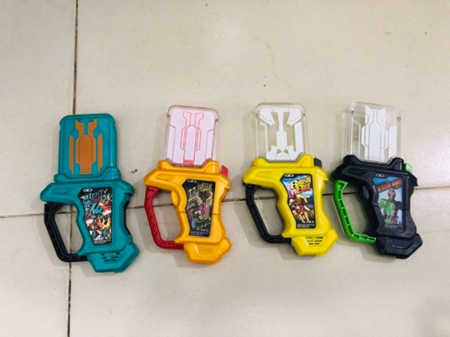 Đồ chơi Gashat Candy / Gsp của siêu nhân Gamer ( lẻ 1 cây)