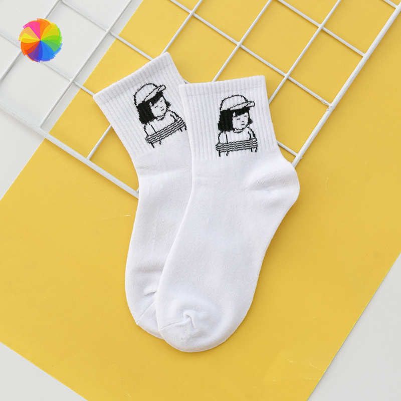 Vớ cotton in họa tiết hoạt hình sành điệu độc đáo cho nữ