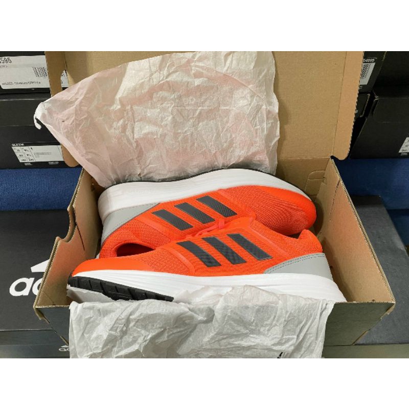 Giày Adidas H04595 full box, có mail mua hàng hãng (còn size 40+41.1/3+42+43.1/3+44) Hàng có sẵn