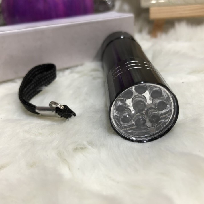 Đèn UV led 9 bóng Chicken 5D đèn pin phản quang tia cực tím nhỏ gọn hỗ trợ sơn phản quang phát sáng trong đêm tối