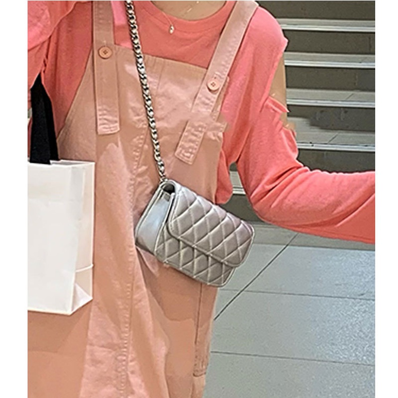 Túi Đeo Chéo Hình Vuông Nhỏ Màu Bạc 2022 Có Thể Điều Chỉnh Thời Trang Cho Nữ Gylb1375