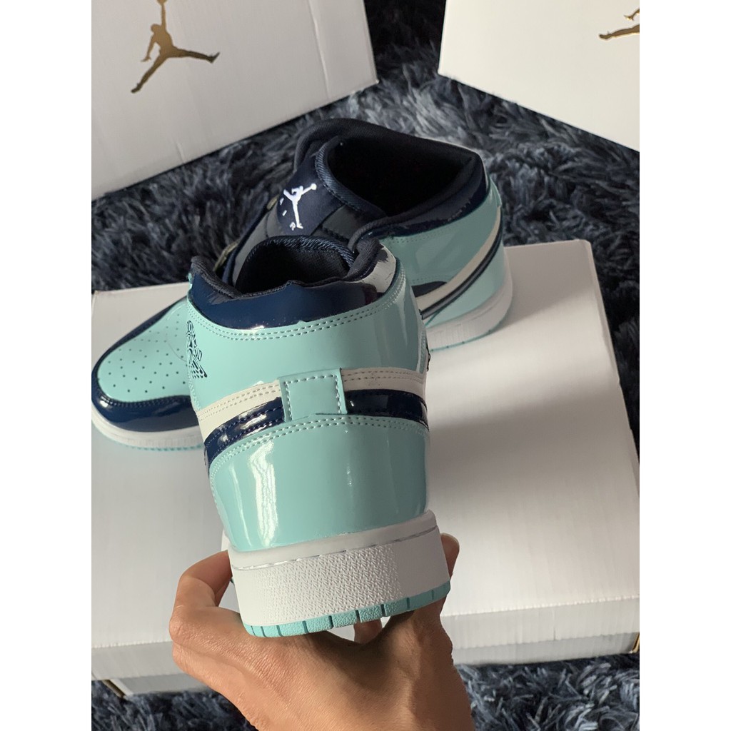 Giày Air Jordan 1 High UNC Patent | BigBuy360 - bigbuy360.vn