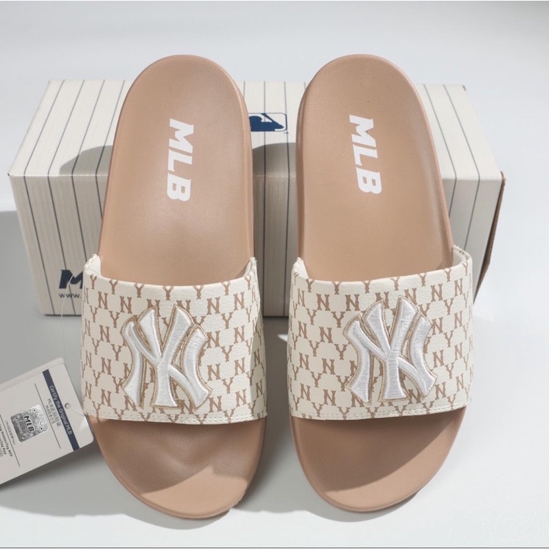 Dép mờ MLB quai ngang nam nữ chữ thêu