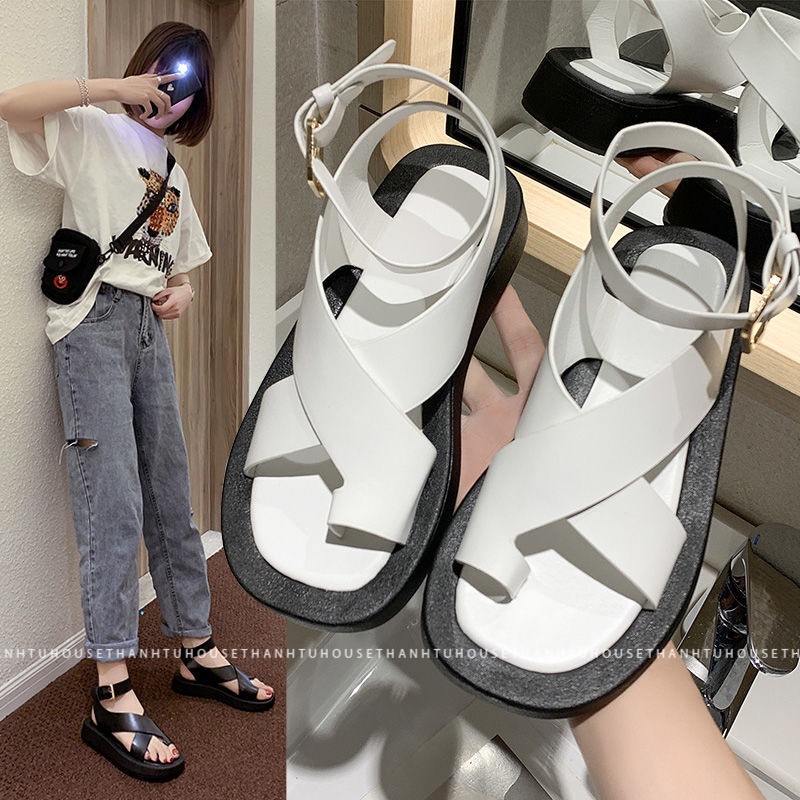 Dép Sandal Nữ Quai Chéo Xỏ Ngón Da Mềm Đế Dày Ulzzang - SA003