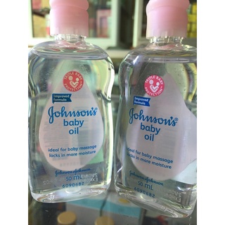 Dầu masage dưỡng ẩm baby oil Johnons dùng cho em bé chai 50ml / 200ml