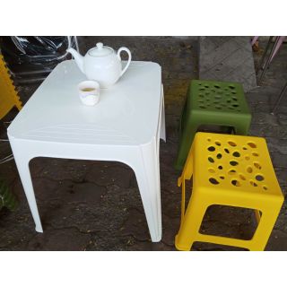 Ghế nhựa trà chanh