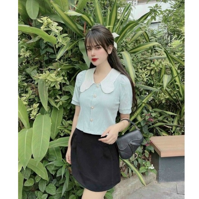 Áo sơ mi nỡ cổ sen