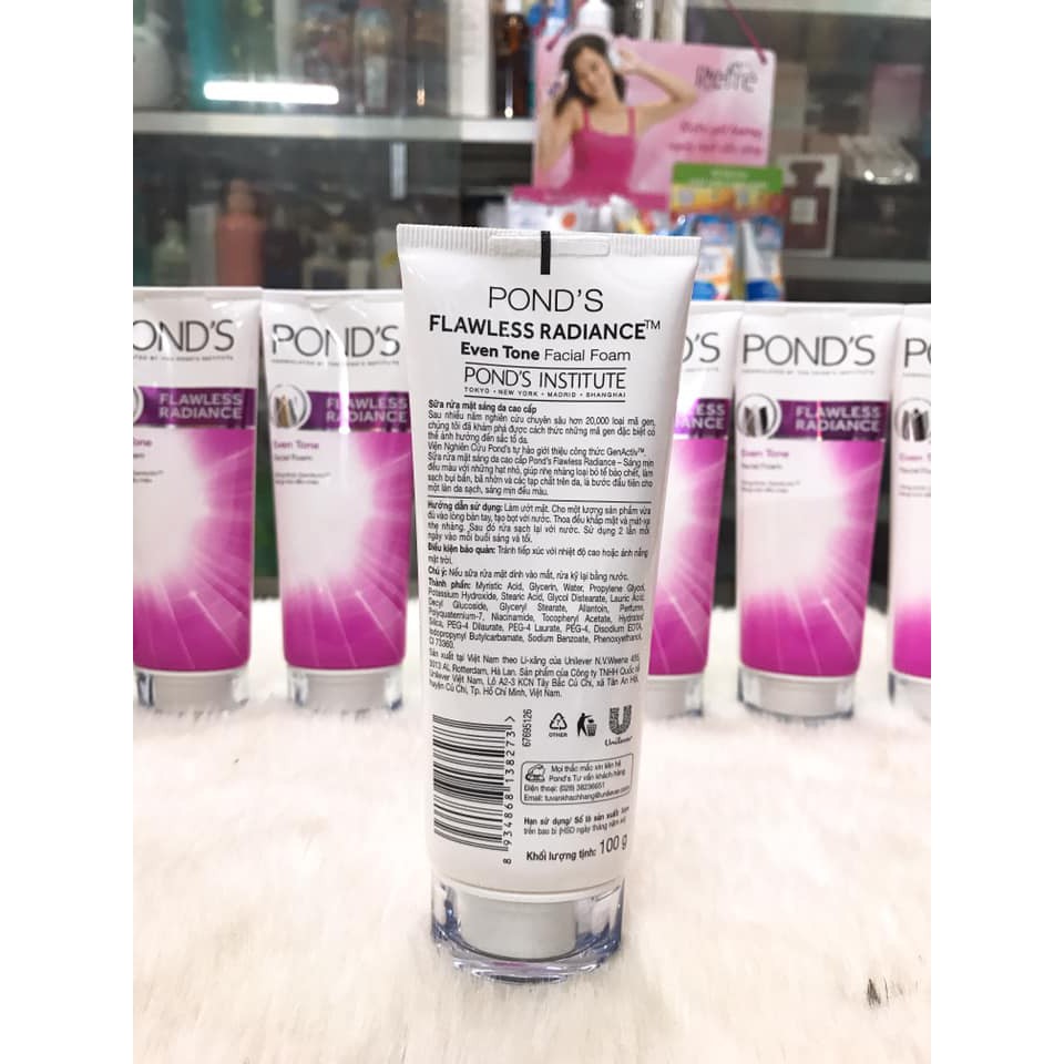 Sữa rửa mặt trắng da cao cấp POND'S Flawless Radiance Whitening Facial Foam 100g Mẫu Mới | BigBuy360 - bigbuy360.vn