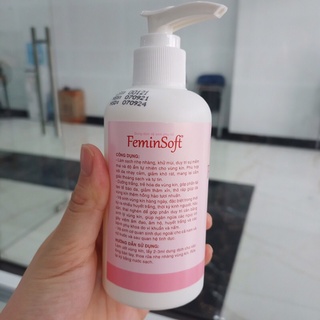 Dung Dịch Vệ Sinh Phụ Nữ FeminSoft 180ml