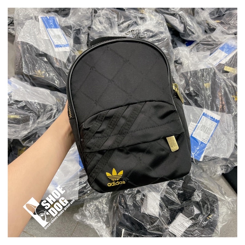 [Chính hãng Authentic]Ba lô adidas mini nhỏ xinh màu đen, vải satin có tag mạc đầy đủ chuẩn store