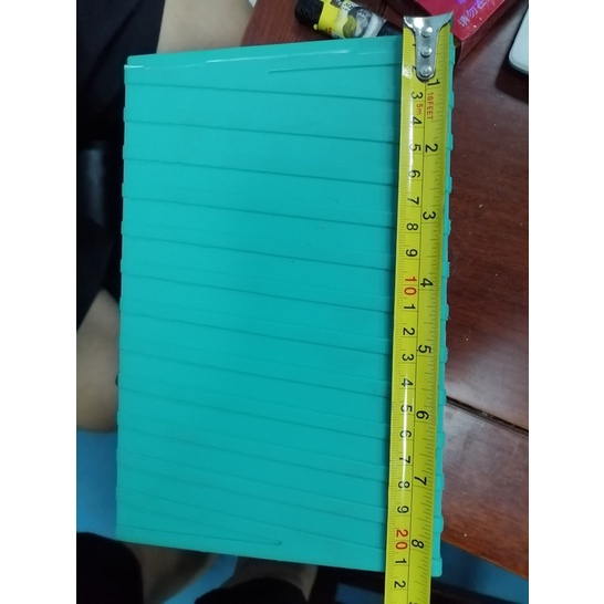 Pin lithium sắt phosphate LiFePo4 Huali 3.2v 100Ah cũ