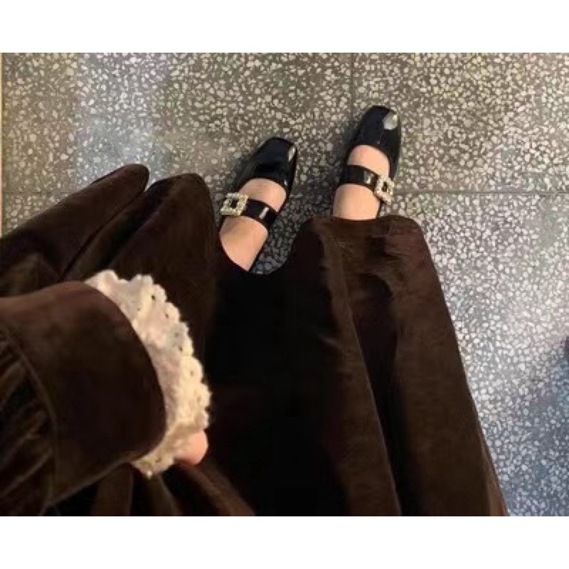 Giày bệt có quai đính