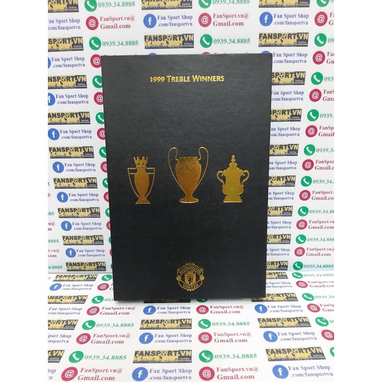 Huy hiệu áo đấu Badge Manchester United 1999 Treble Winners box set shirt 1049/4032