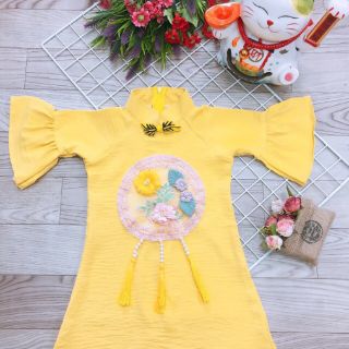 Áo dài cách tân mẹ và bé