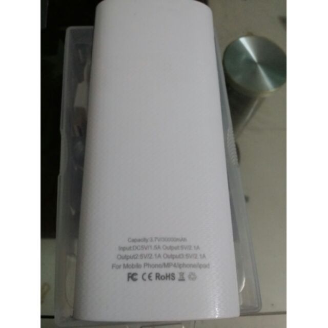 Sạc dự phòng powerbank kiểu mới trên 2lan ip