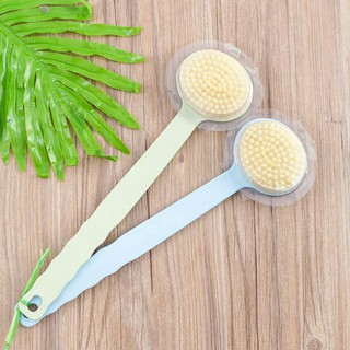 Cây cọ lưng khi tắm tiện lợi
