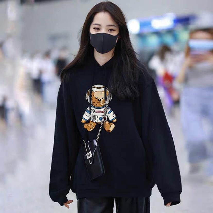 Áo khoác hoodies in hình gấu, ấm áp, thời trang.