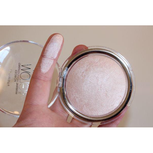PHẤN BẮT SÁNG HIGH GLOW MINERAL HIGHLIGHTING POWDER CATRICE | BigBuy360 - bigbuy360.vn