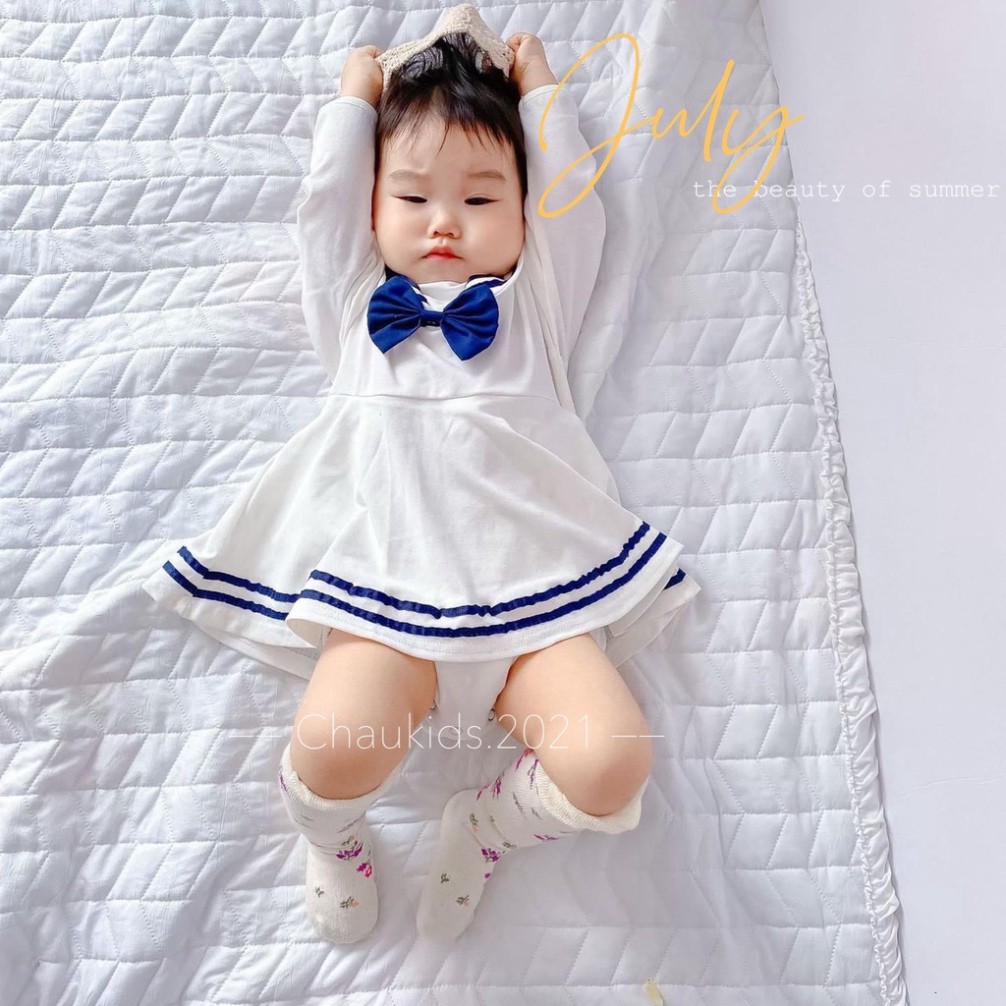 Body trắng cổ thủy thủ bé gái
