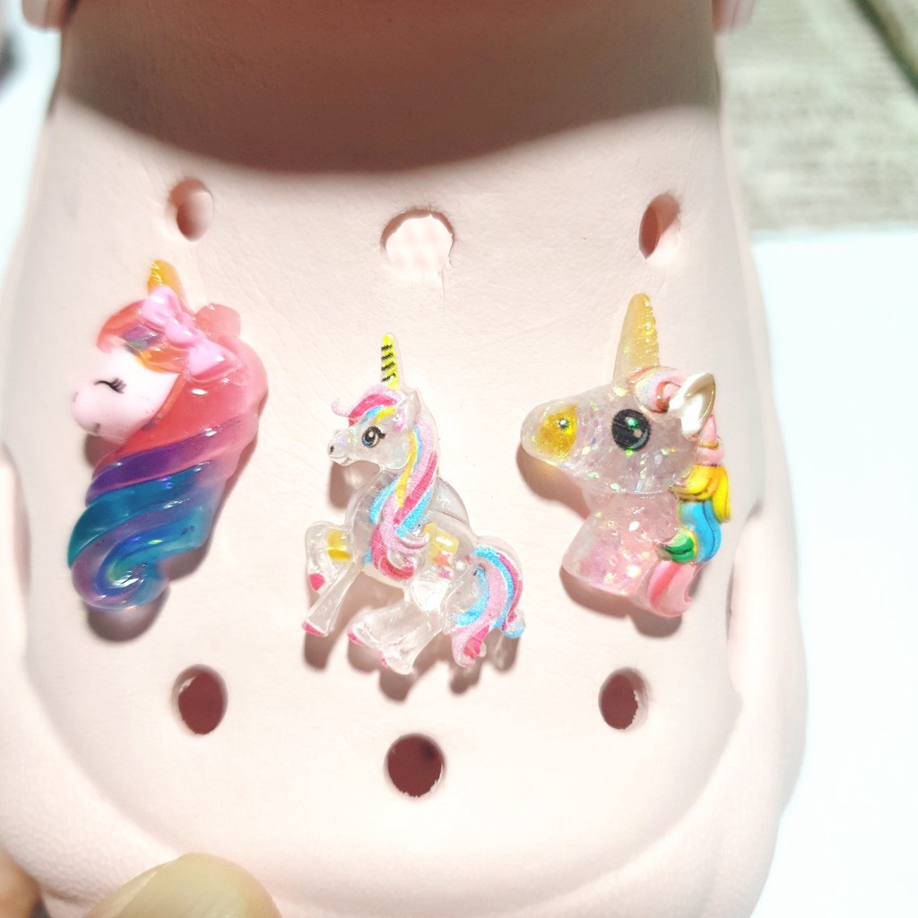 Nút gắn hkdesign/ phụ kiện trang trí mô hình unicorn trong suốt - loại đá cứng