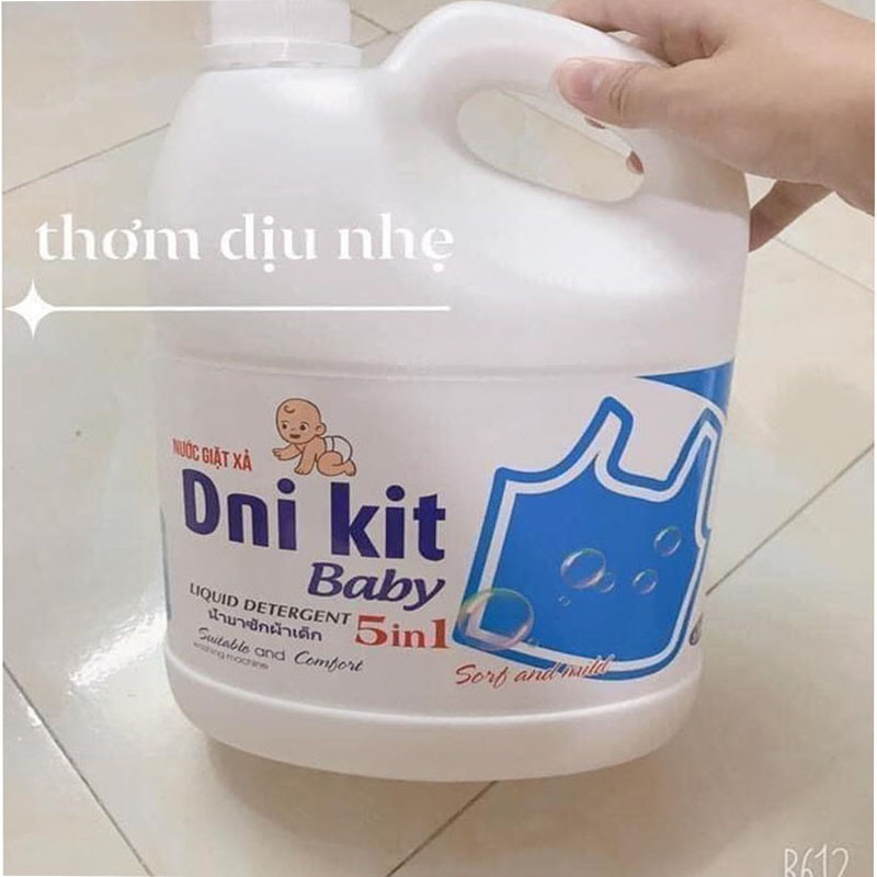 Can Nước Giặt - Nước Giặt Dnee Mùi Hương Thơm Bayby [Hàng Chính Hãng]