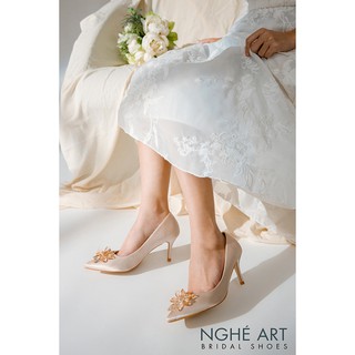 Giày cưới Nghé Art lụa satin đính hoa đá 350-NUDE