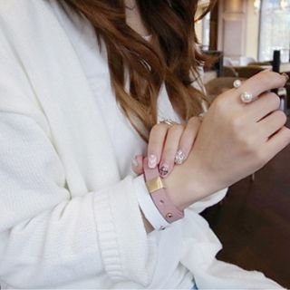 Nhẫn đính hạt