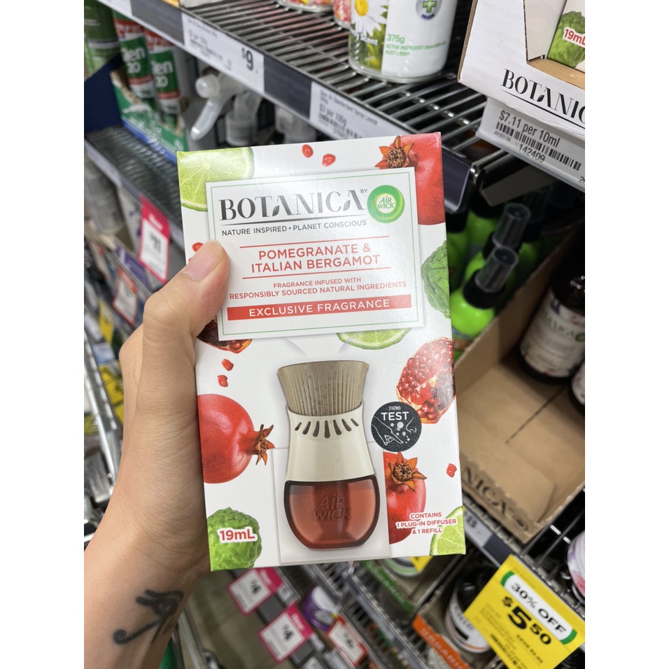 Máy cắm điện xông tinh dầu Botanica của AIRWICK