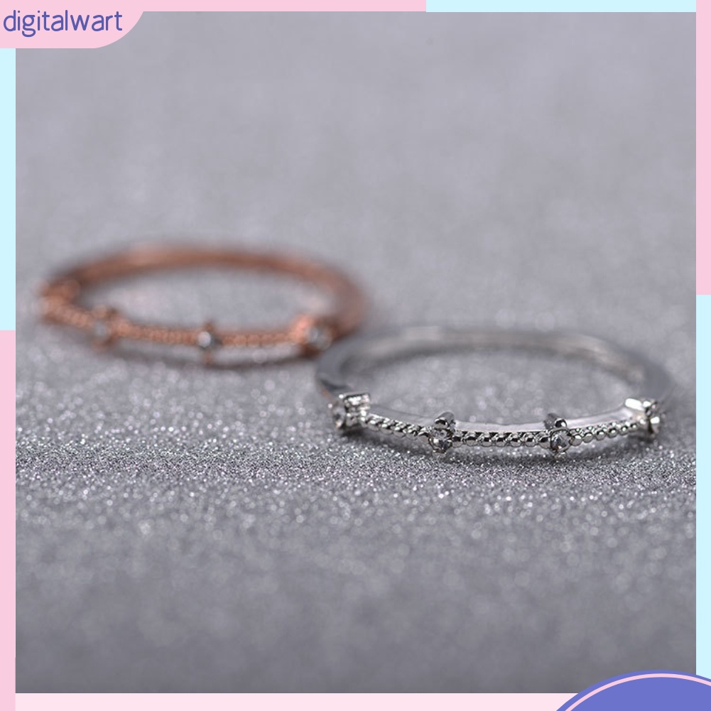 Nhẫn kim loại đính 4 viên kim cương nhân tạo thời trang cho nữ